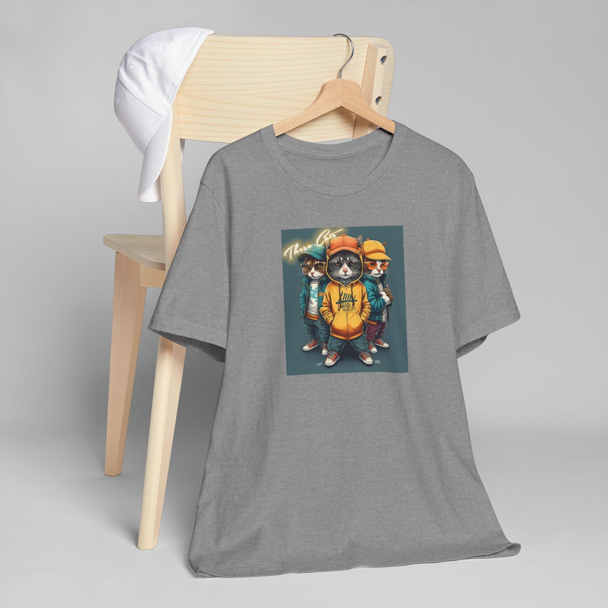 Trendy Graphic T-Shirt, Cool Animal Art Tee, Urban Style Clothing, Unisex Fashion Top, Perfect Gift for Hipsters and Animal Lovers